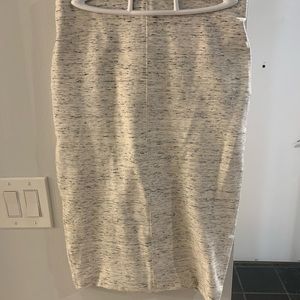 Wilfred pencil skirt